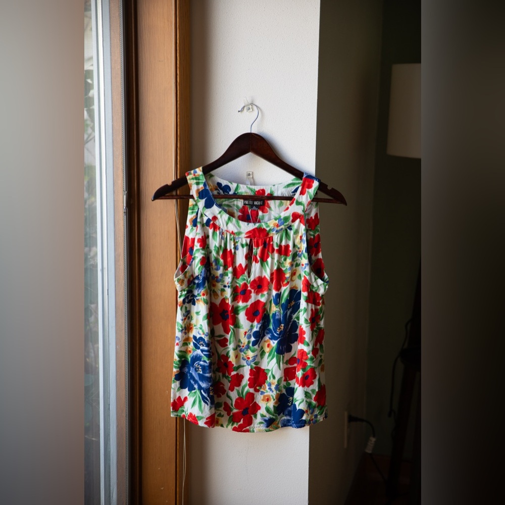 ModCloth floral tank top blouse